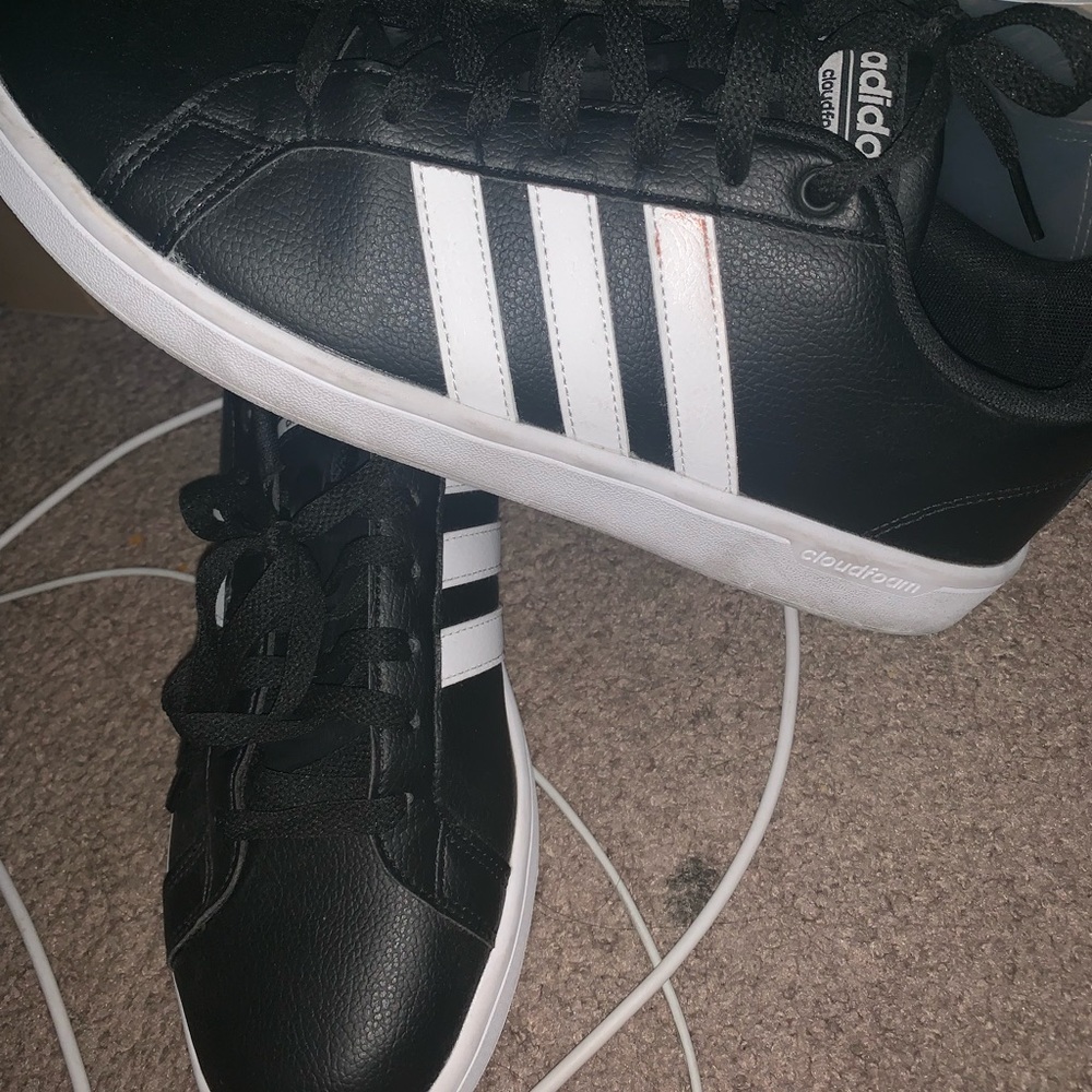 Adidas cloud foam shoes